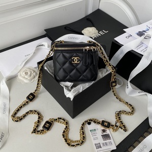 Chanel Handbags 931